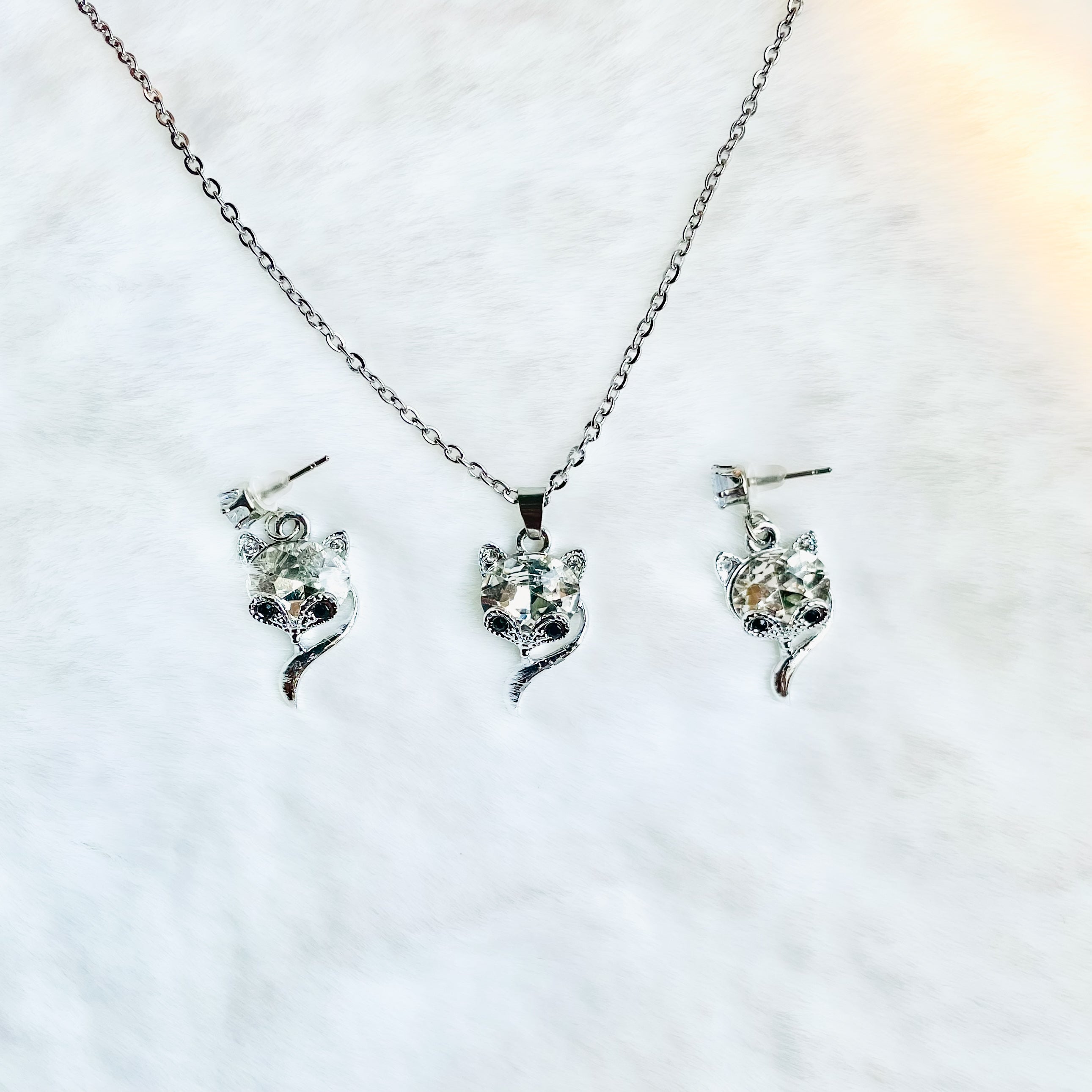 Crystal Stunning Fox Necklace with Earring